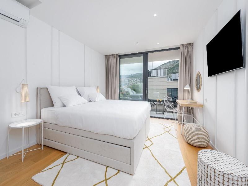 City Residences image