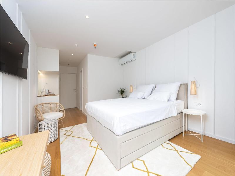 City Residences image