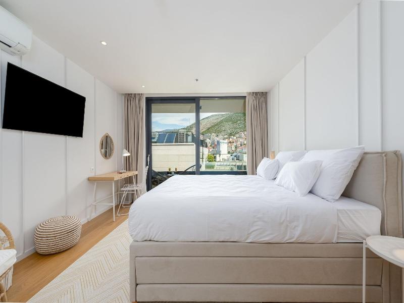 City Residences image