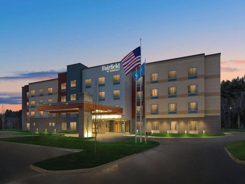 Fairfield By Marriott Inn & Suites Traverse City