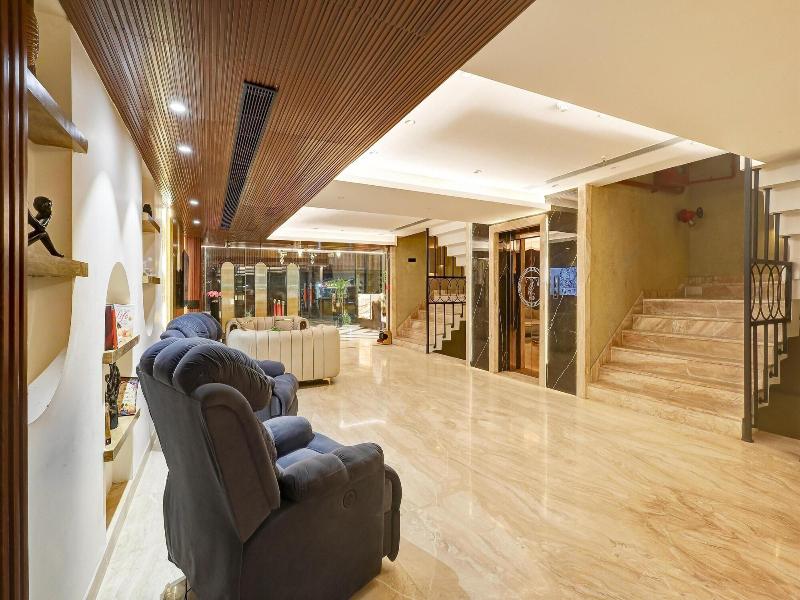 Tyche Boutique & Suites image