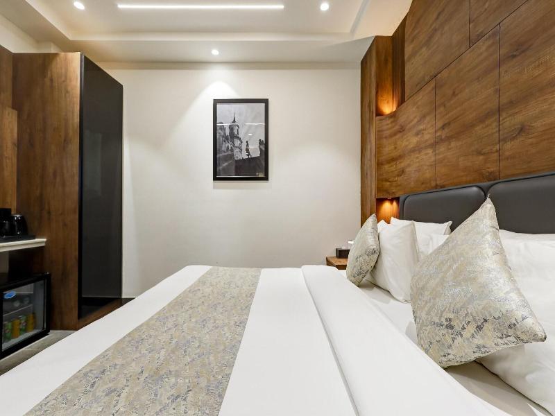 Tyche Boutique & Suites image