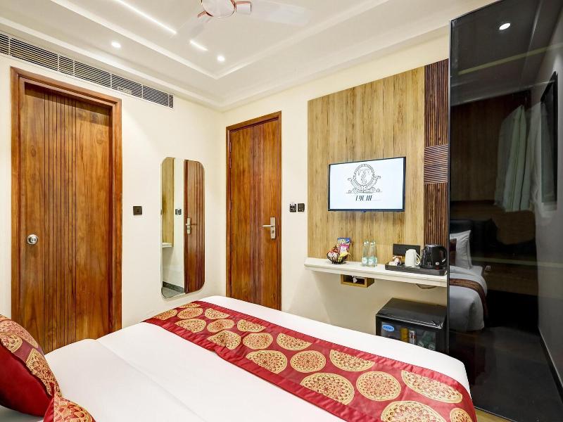 Tyche Boutique & Suites image