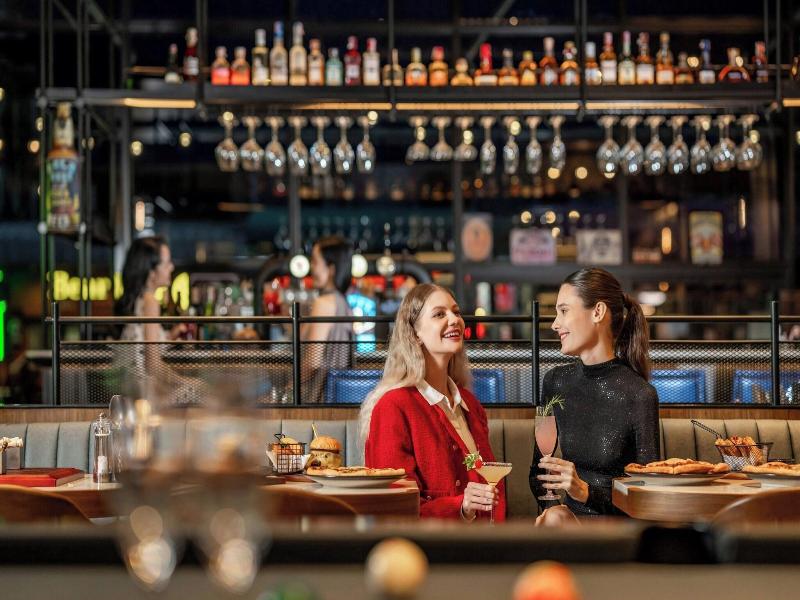 Four Points By Sheraton Bangkok, Sukhumvit 22 image