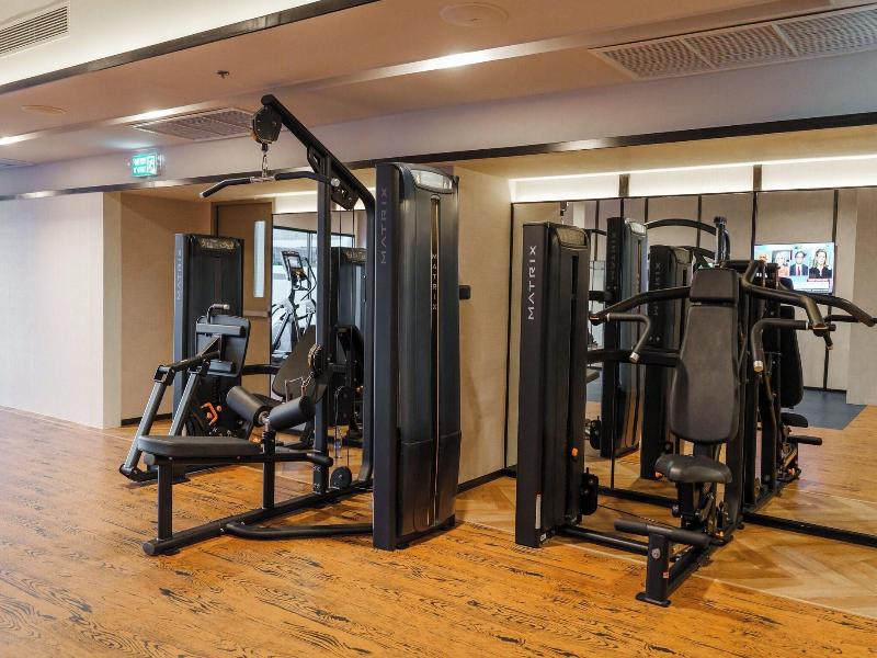Four Points By Sheraton Bangkok, Sukhumvit 22 image