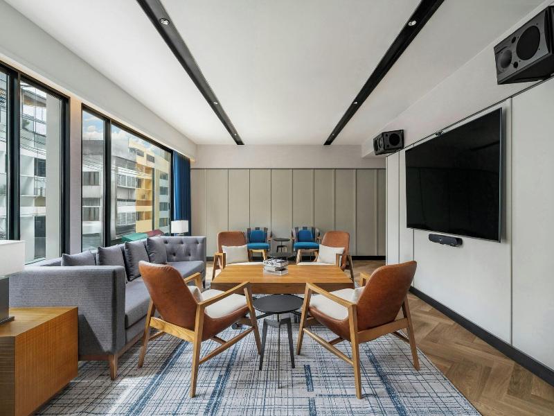 Four Points By Sheraton Bangkok, Sukhumvit 22 image