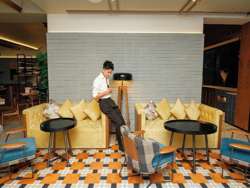 Four Points By Sheraton Bangkok, Sukhumvit 22 image