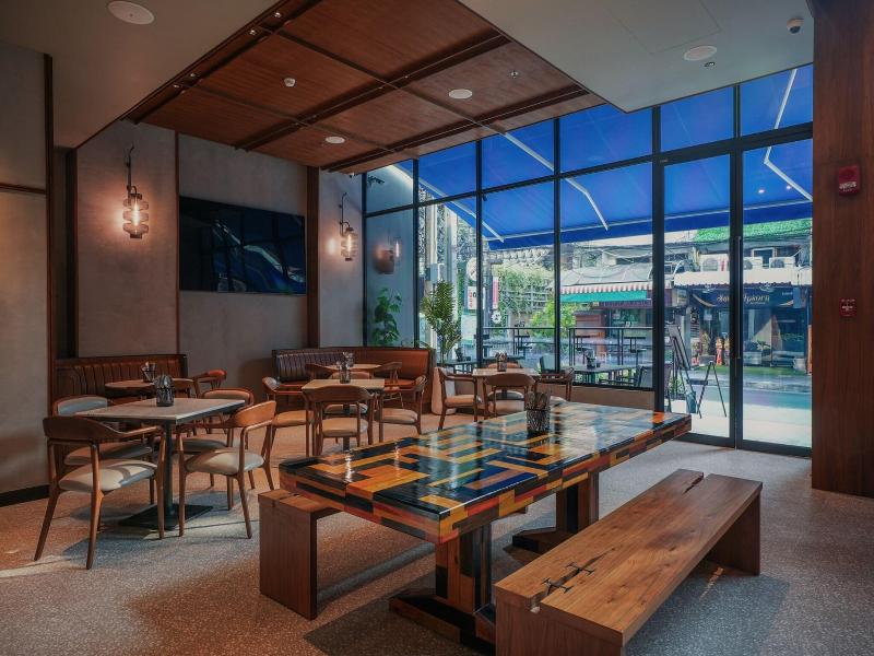 Four Points By Sheraton Bangkok, Sukhumvit 22 image