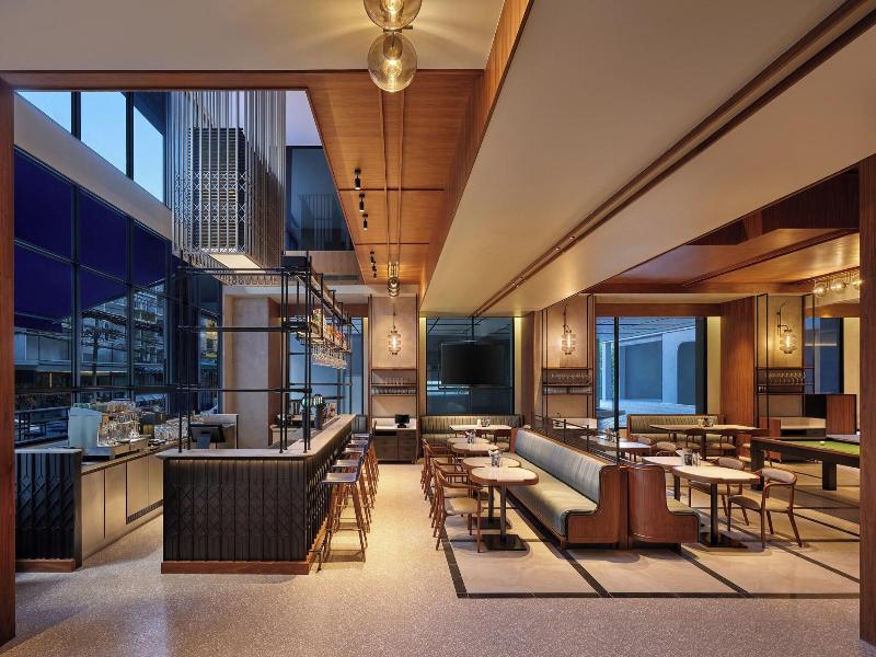 Four Points By Sheraton Bangkok, Sukhumvit 22 image