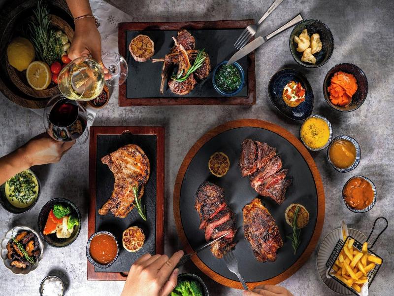 Four Points By Sheraton Bangkok, Sukhumvit 22 image