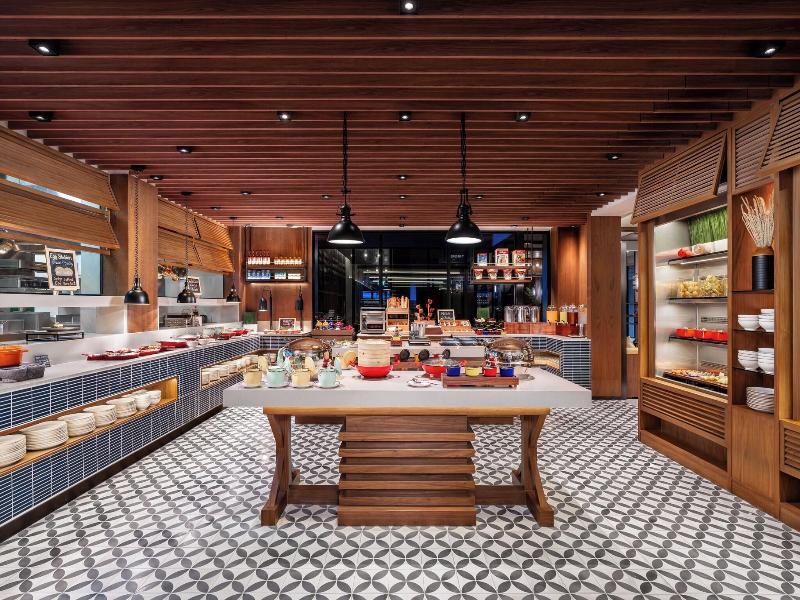 Four Points By Sheraton Bangkok, Sukhumvit 22 image
