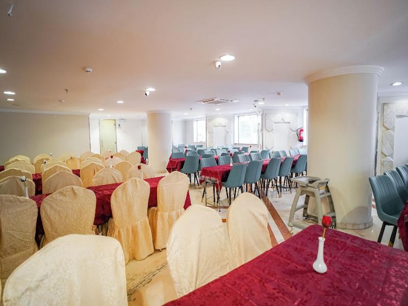 Osturat Emaar Hotel image