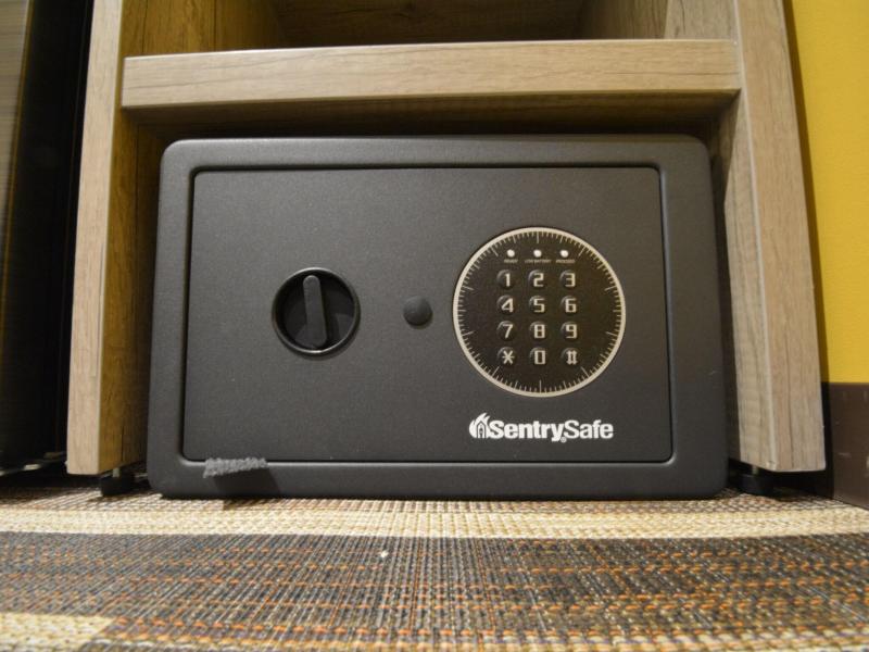 Hotel Sanrriott Shinsaibashi image