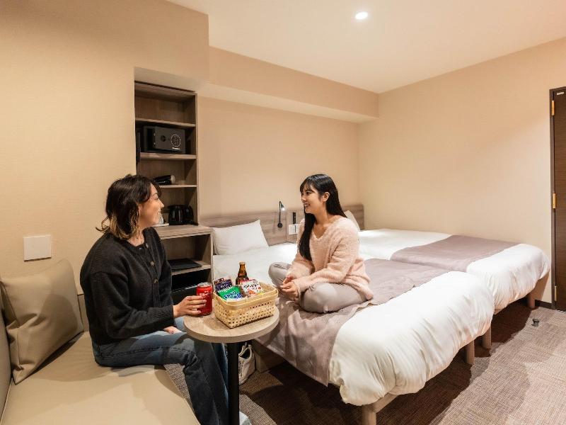 Hotel Sanrriott Shinsaibashi image