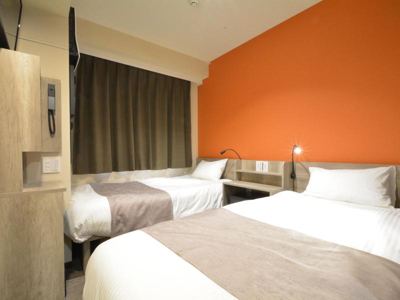 Hotel Sanrriott Shinsaibashi image