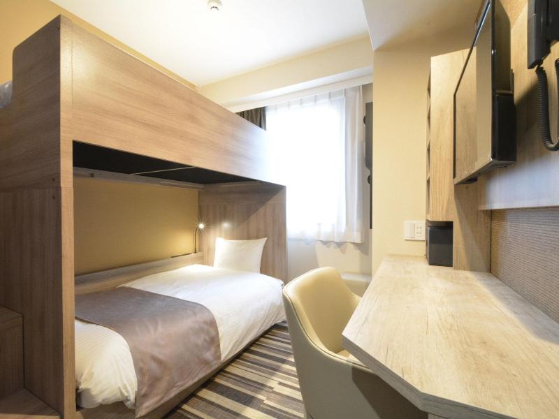 Hotel Sanrriott Shinsaibashi image