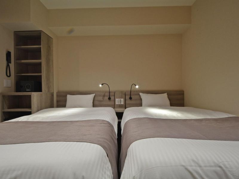 Hotel Sanrriott Shinsaibashi image
