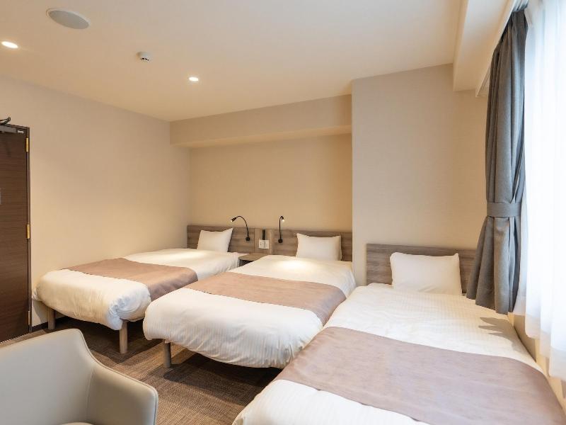 Hotel Sanrriott Shinsaibashi image