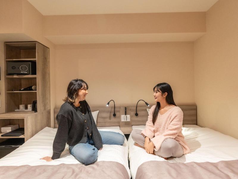 Hotel Sanrriott Shinsaibashi image
