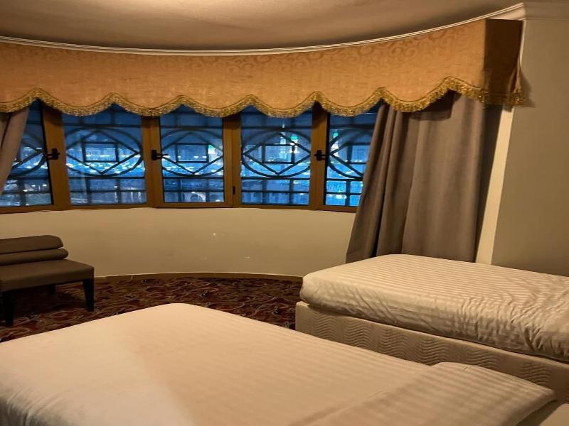 Sky View Hotel Madinah image