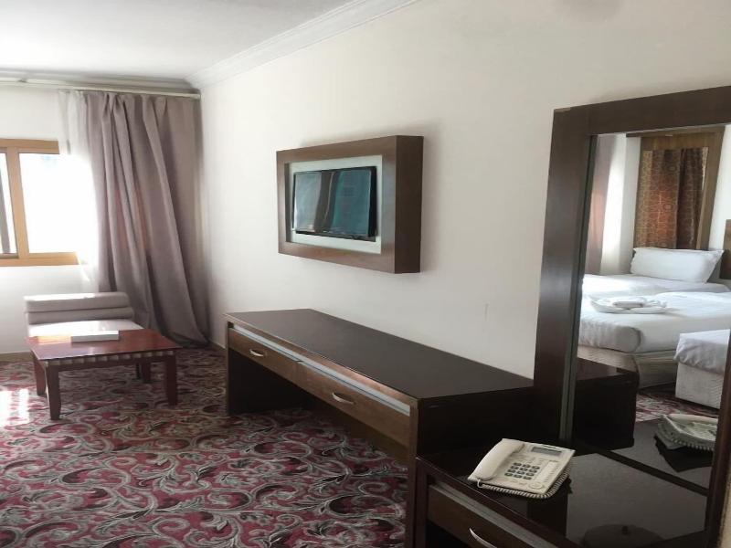 Sky View Hotel Madinah image