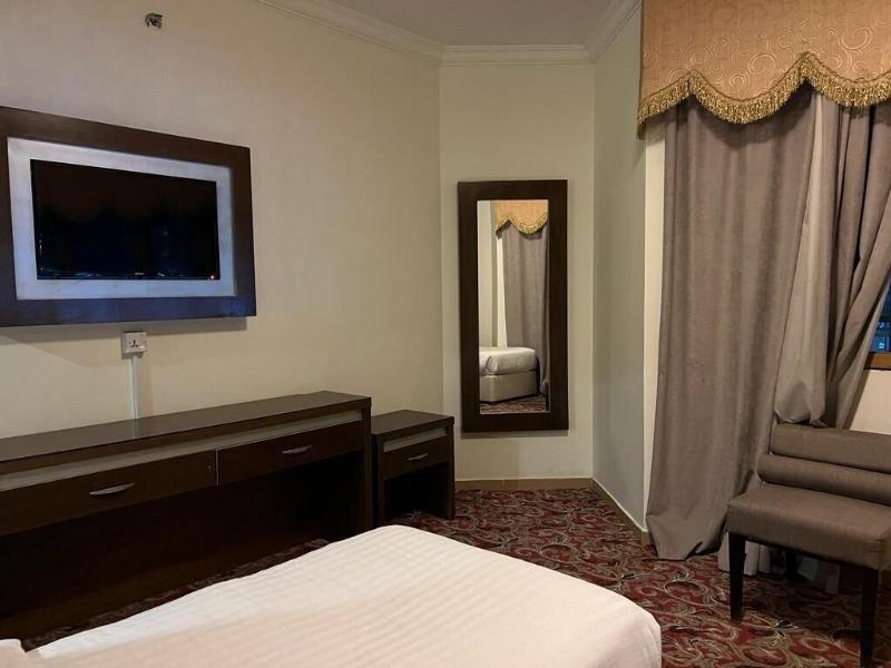 Sky View Hotel Madinah image