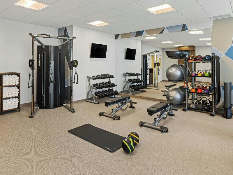 Springhill Suites By Marriott Bettendorf image