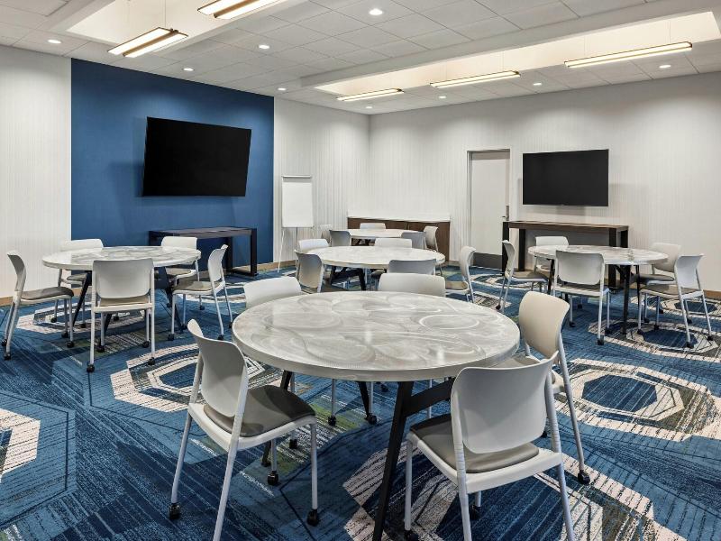 Springhill Suites By Marriott Bettendorf image