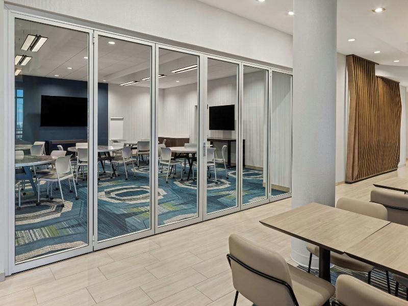 Springhill Suites By Marriott Bettendorf image
