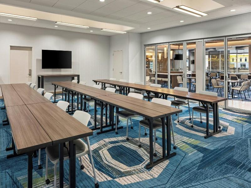 Springhill Suites By Marriott Bettendorf image