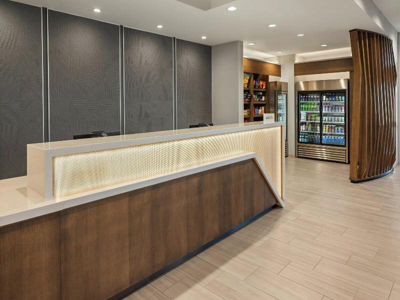 Springhill Suites By Marriott Bettendorf image