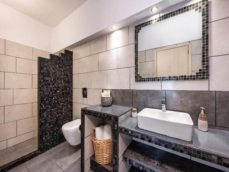 Plastiras Rooms image
