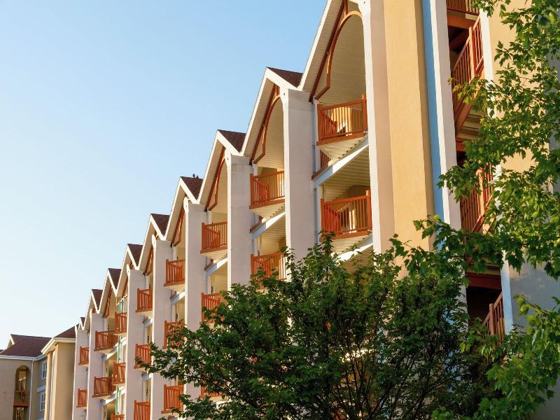 Grand Crowne Resort — general view