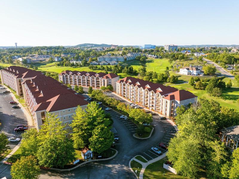 Grand Crowne Resort