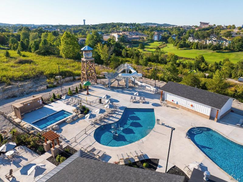 Grand Crowne Resort