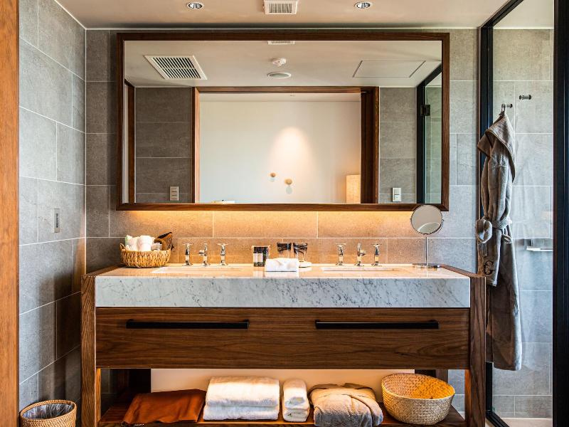 One Suite The Grand image