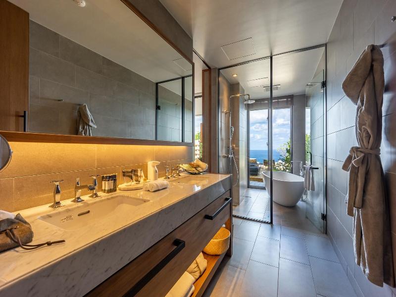 One Suite The Grand image