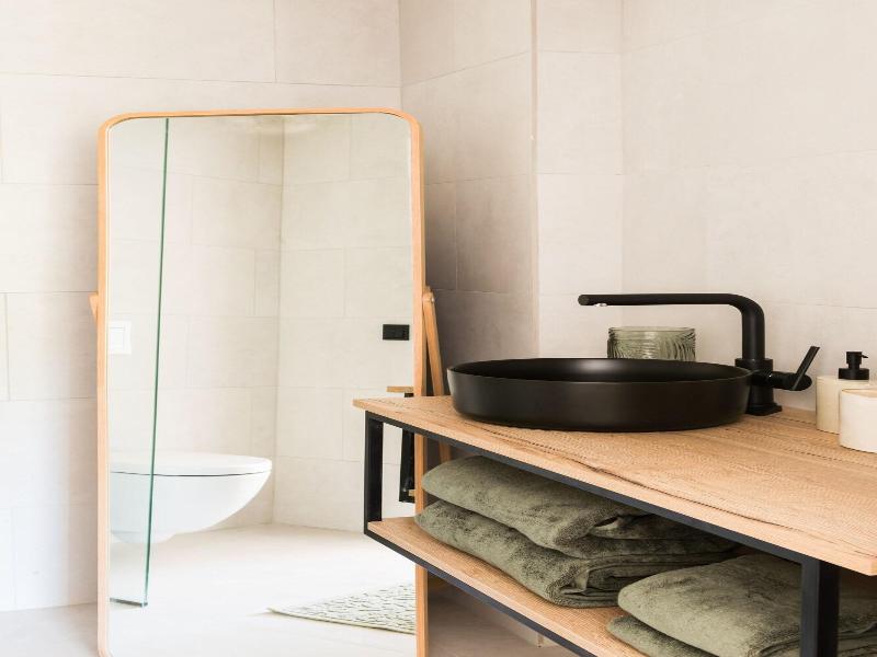 The Olive Boutique Suites And Spa image
