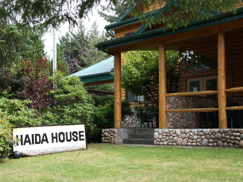 Haida House At Tllaal image