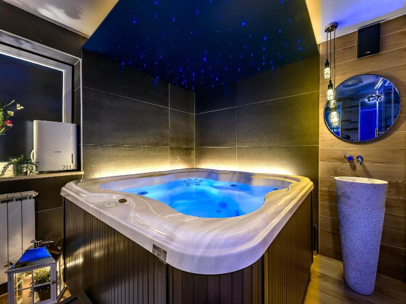 Boutique Hotel Madison image