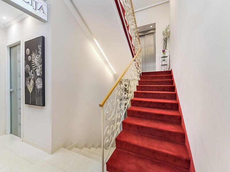 Boutique Hotel Madison image