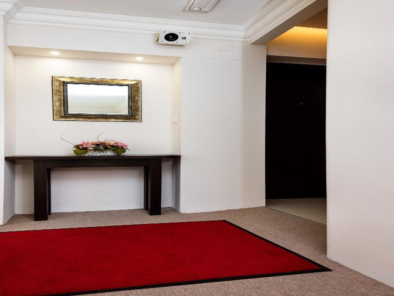 Boutique Hotel Madison image