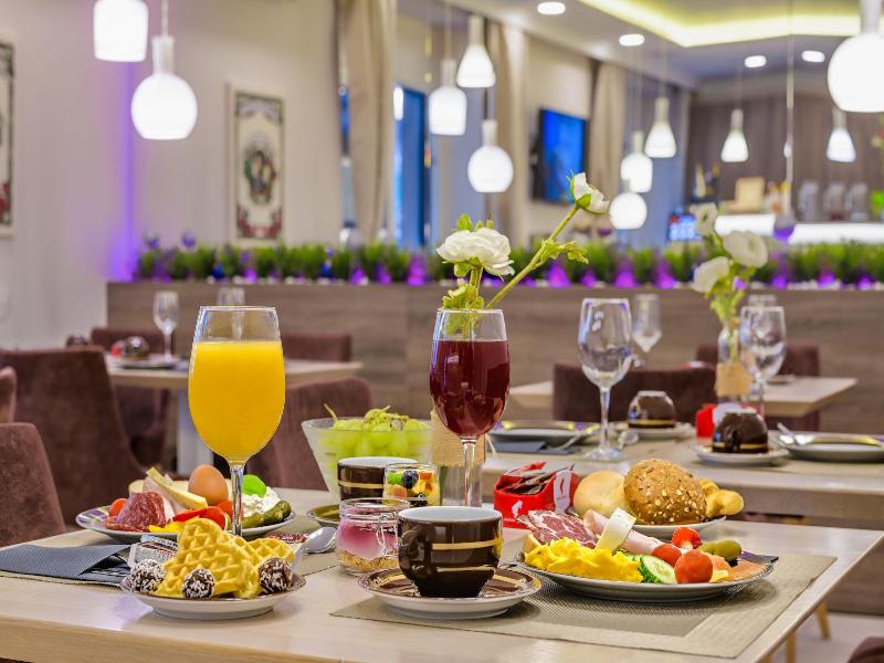 Boutique Hotel Madison image