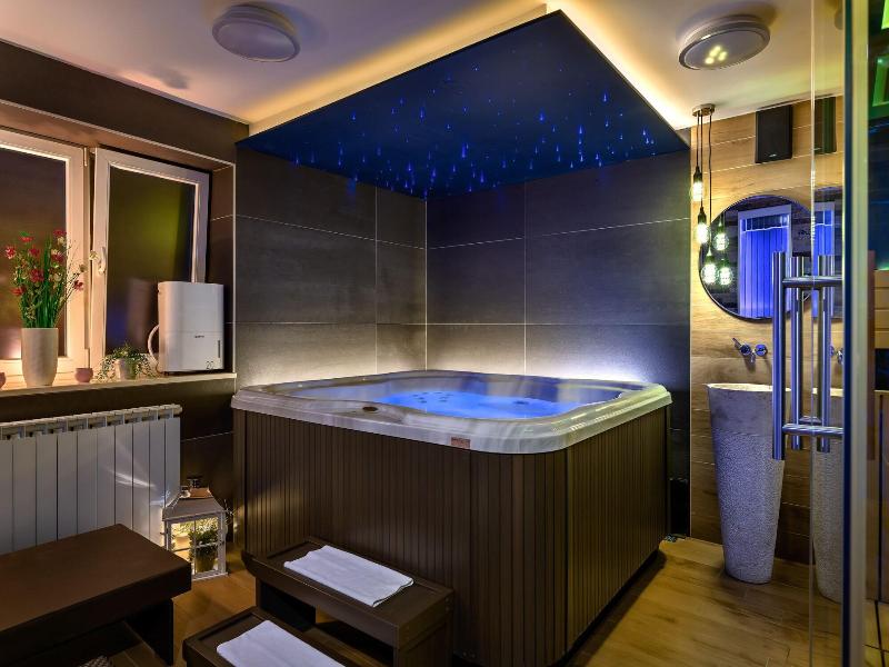Boutique Hotel Madison image