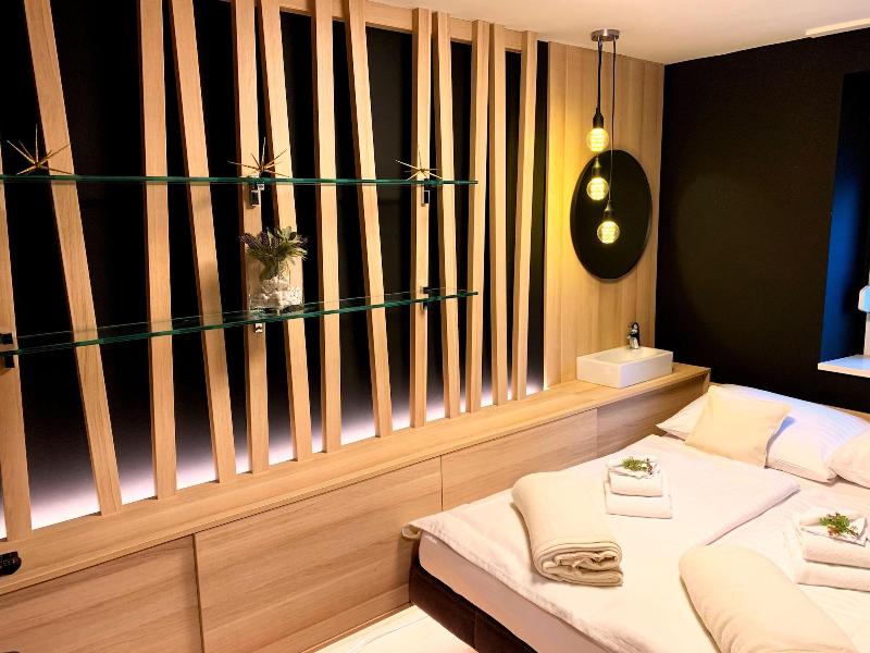 Boutique Hotel Madison image