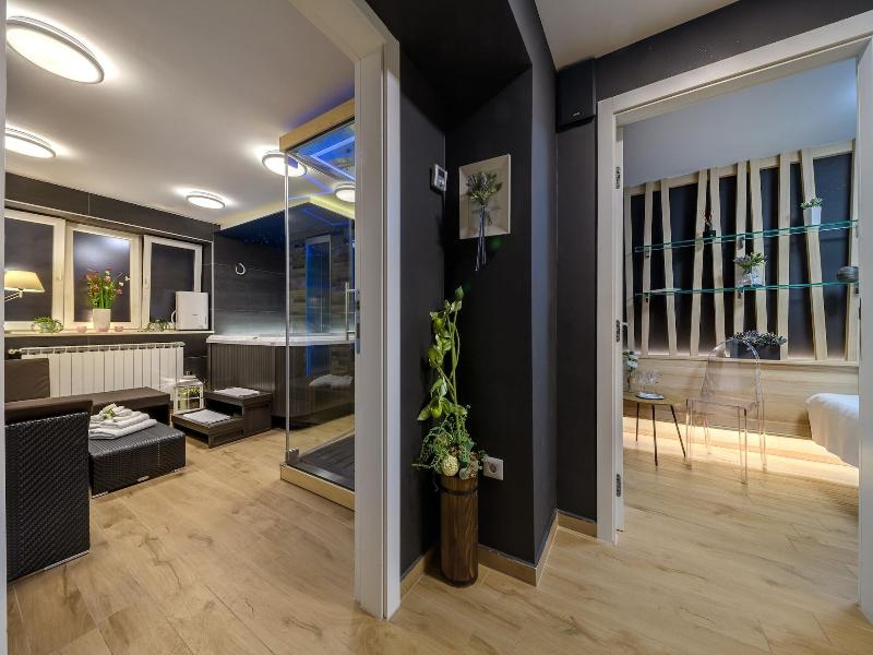 Boutique Hotel Madison image