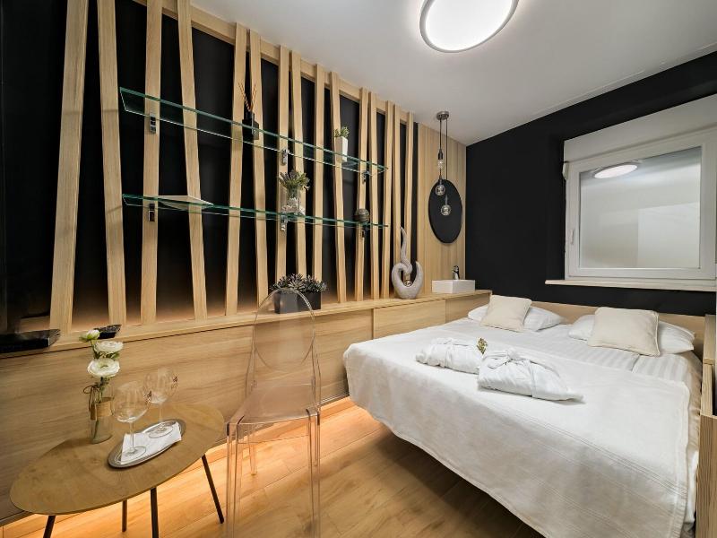 Boutique Hotel Madison image