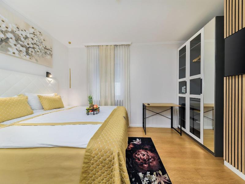 Boutique Hotel Madison image