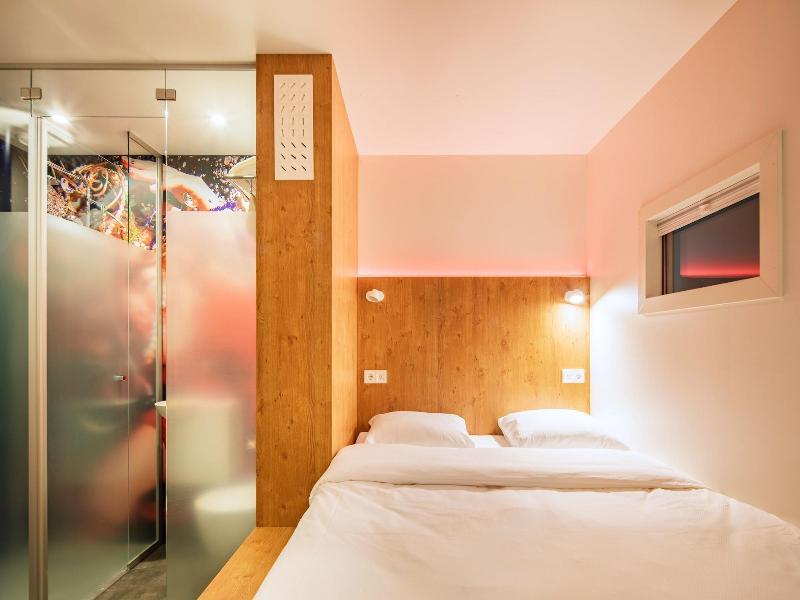 Bunk Hotel Amsterdam image