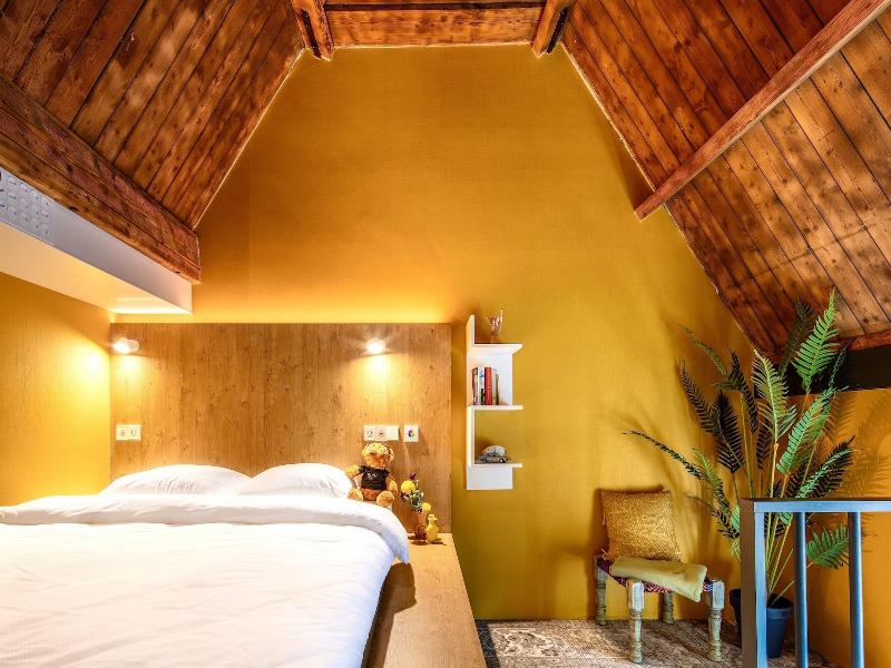 Bunk Hotel Amsterdam image